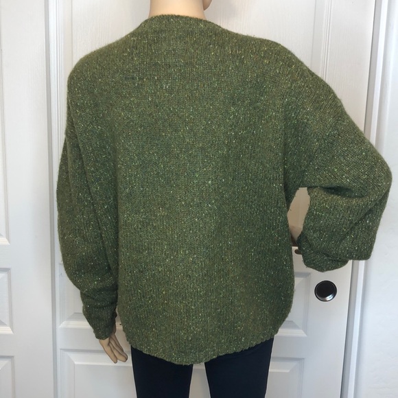 Levi’s International Worlds Finest Sweater Size L - Picture 5 of 16